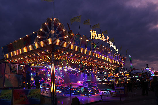 Musik Express auf dem Oktoberfest 2018 (©Foto:  Martin Schmitz)